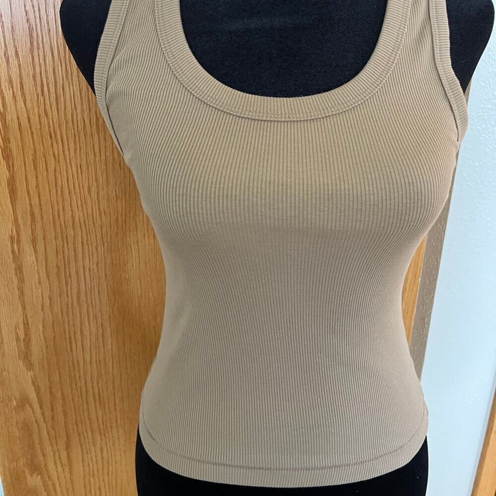 Universal Thread, women's size S tank top, scoop neck ribbed tan color